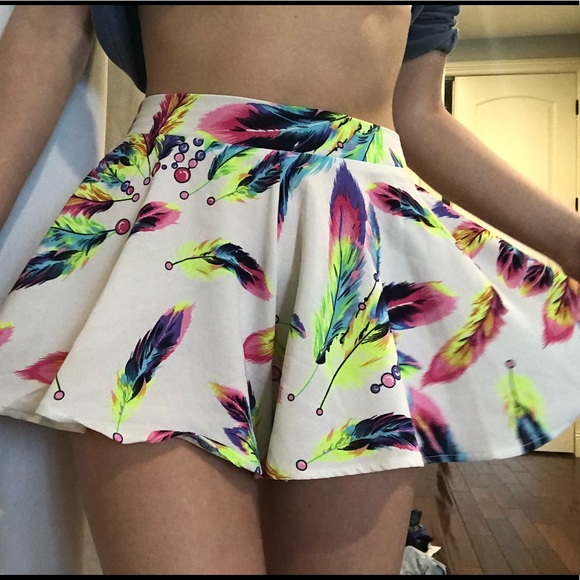 Feather skort - Picture 4 of 6